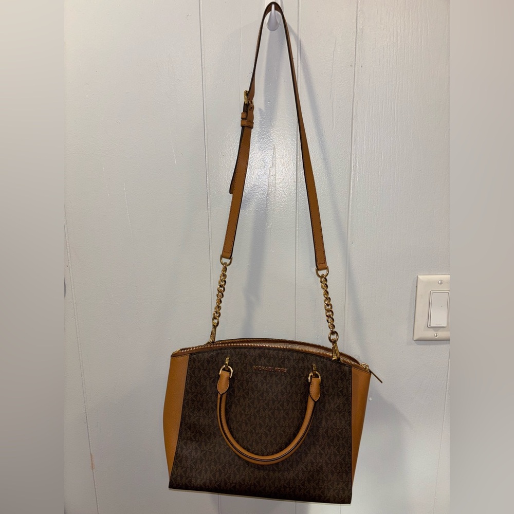 Michael Kors Ellis Bag Gold Hardware Women’s Purse
